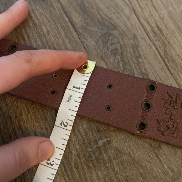 VTG Fossil patchwork tooled leather studded embossed brown red green belt Sz M - Picture 5 of 10